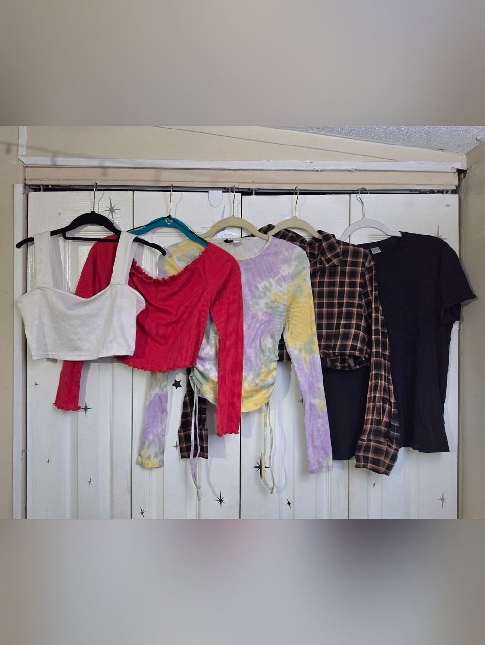 H&M Divided Lot of 5 Tops Cropped, Basic Tee, Off the Shoulder, Button Up Sz Med